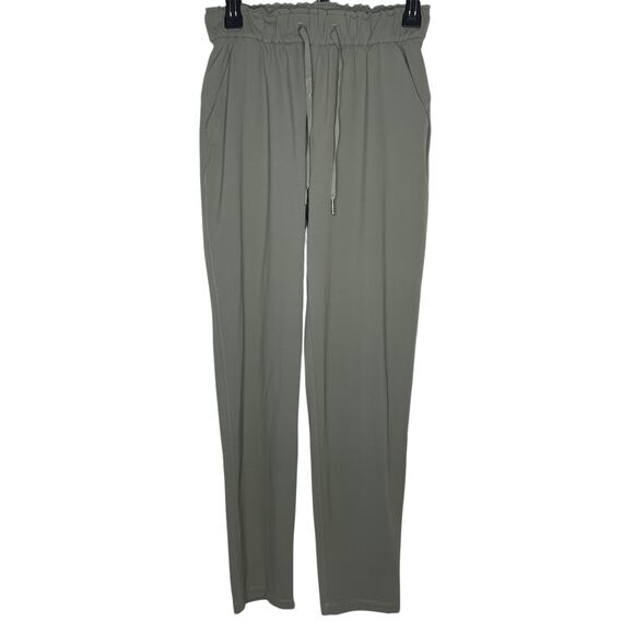 Lululemon Keep Moving Pant size 4 Grey Sage - Picture 2 of 16
